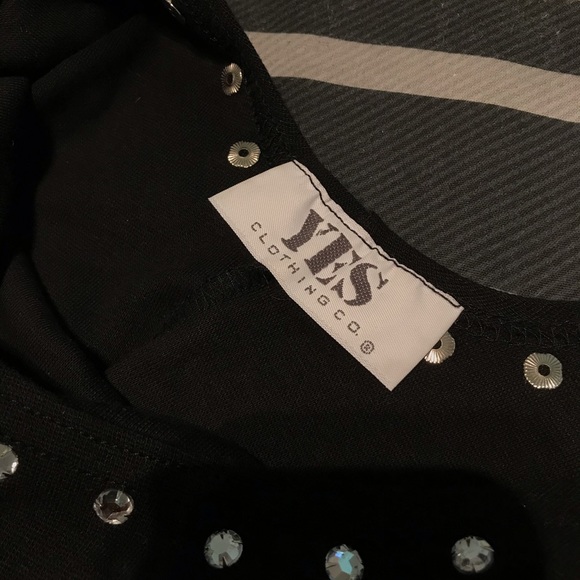 Chandail manche longue à encolure en rond et très échancré au dos Studs - Picture 3 of 3